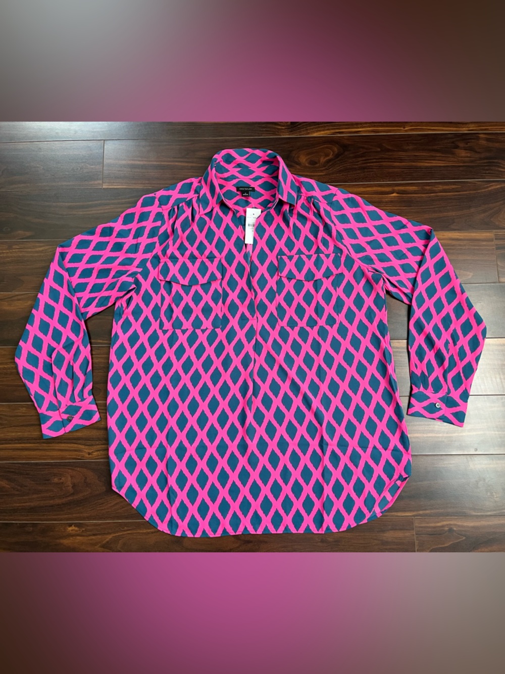 Ann Taylor Pink & Blue Geometric V-neck Blouse, M, NWT